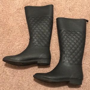 Quilted rain boots